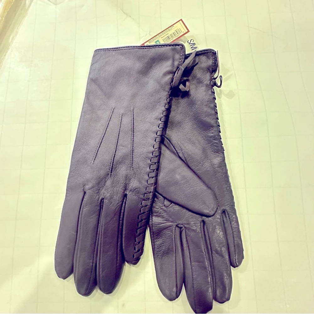 Women’s Purple Leather Dress Gloves SM